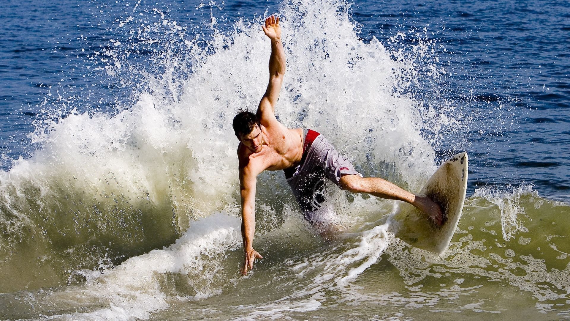 意大利女队未来潜力巨大,意大利女球迷热烈庆祝夺冠